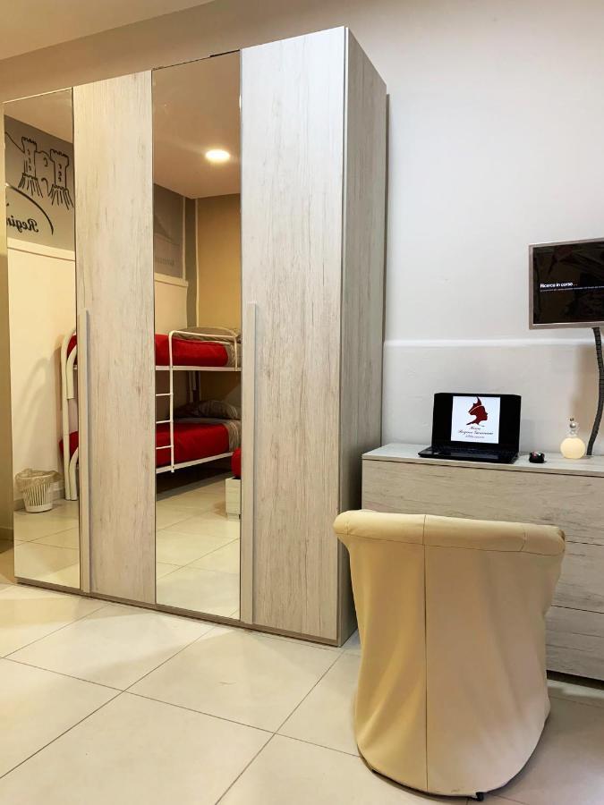 Home Regina Giovanna Napoli Bagian luar foto