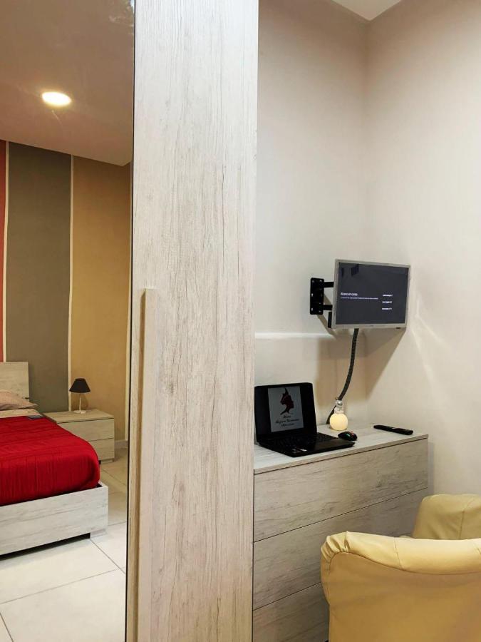 Home Regina Giovanna Napoli Bagian luar foto