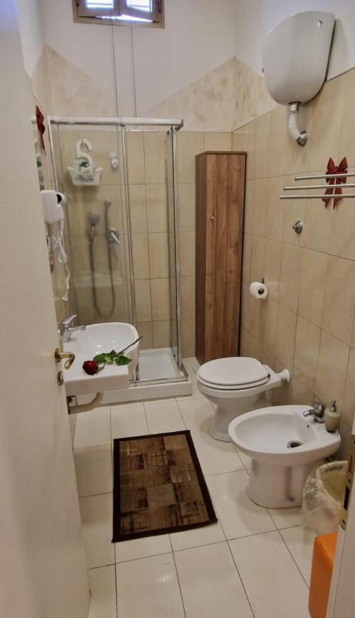 Home Regina Giovanna Napoli Bagian luar foto
